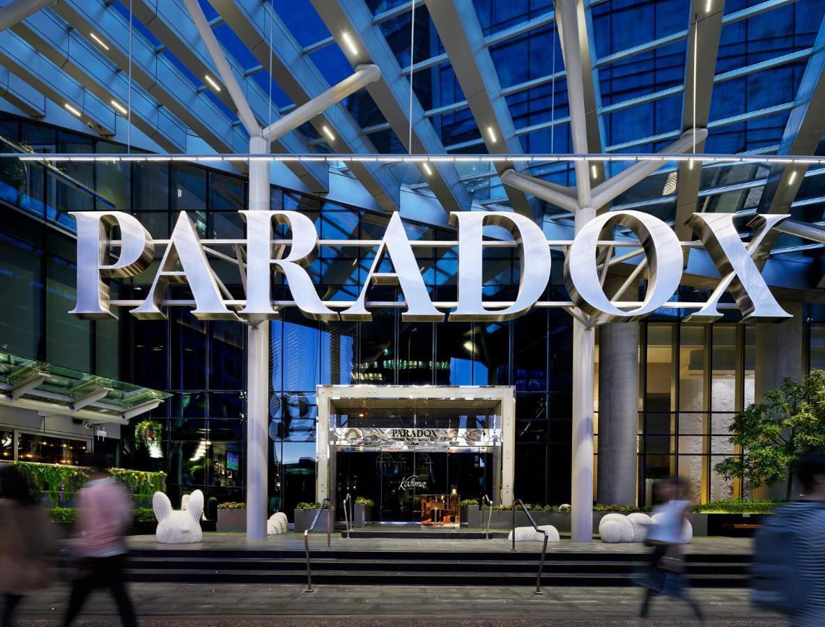 Paradox Hotel Vancouver Exterior photo